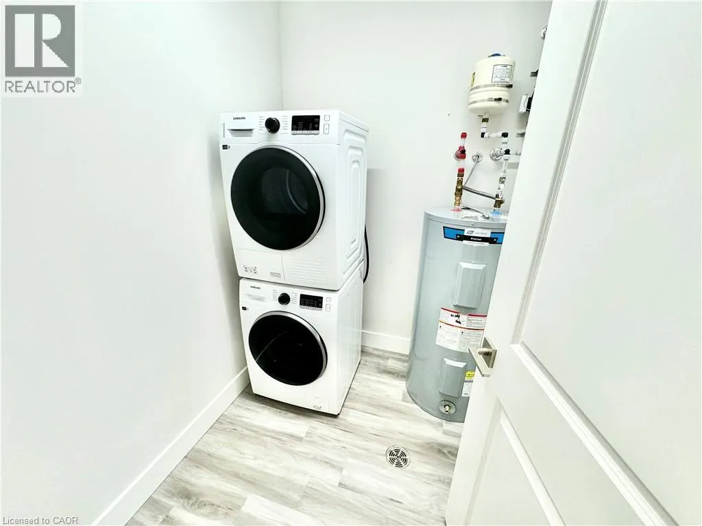 162 SNYDERS Road E Unit# 201, #201