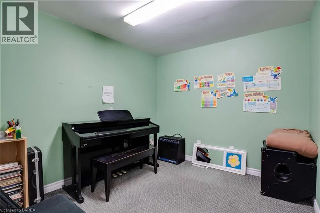 45 DALKEITH Drive Unit# 2, #2