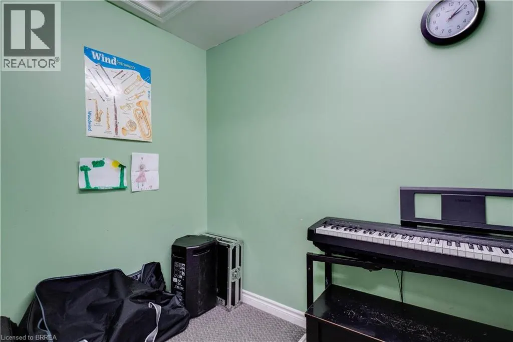 45 DALKEITH Drive Unit# 2, #2