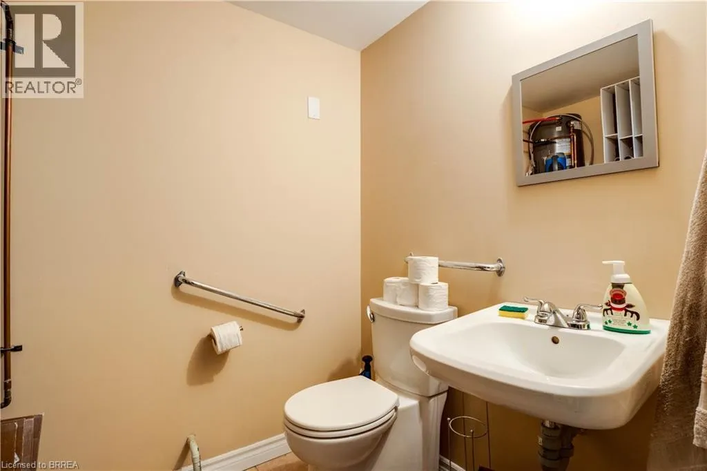 45 DALKEITH Drive Unit# 2, #2