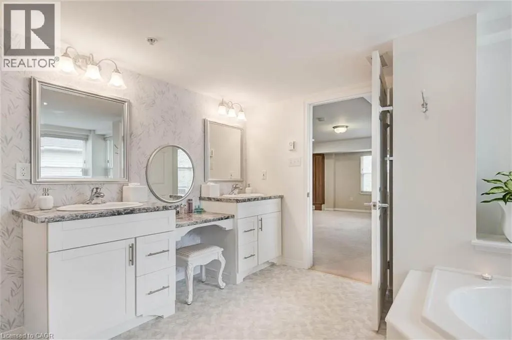 8 HURON Street Unit# 311 #311
