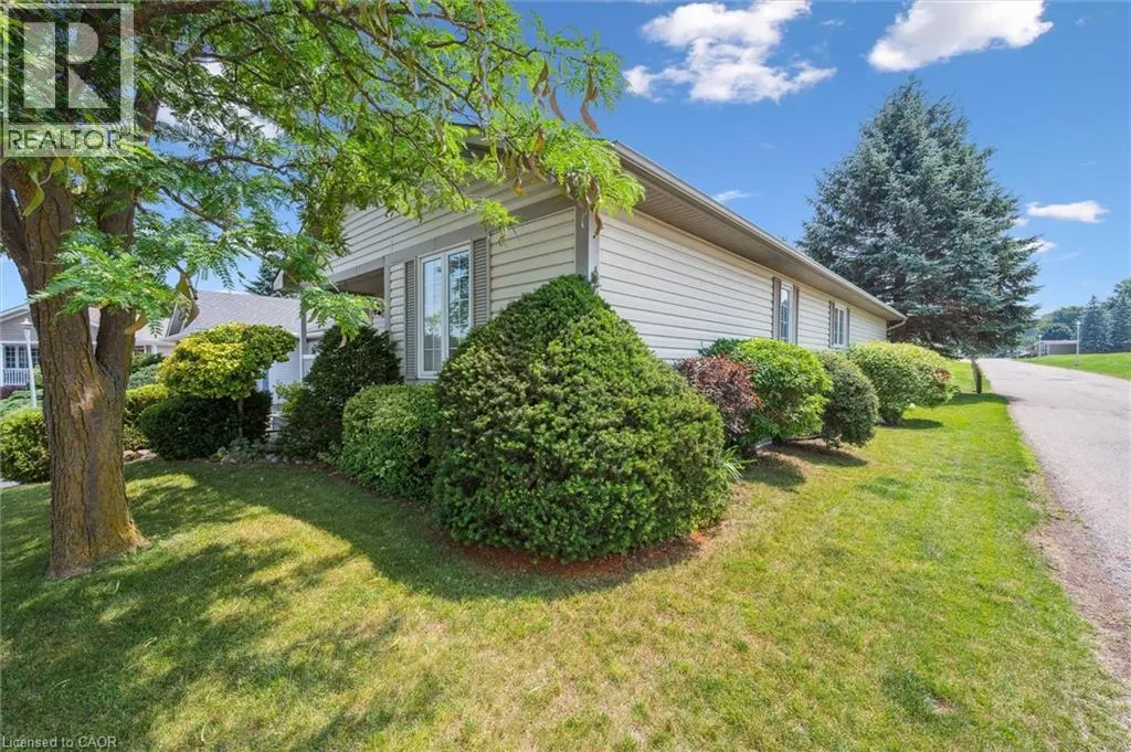 185 WESLEY Crescent