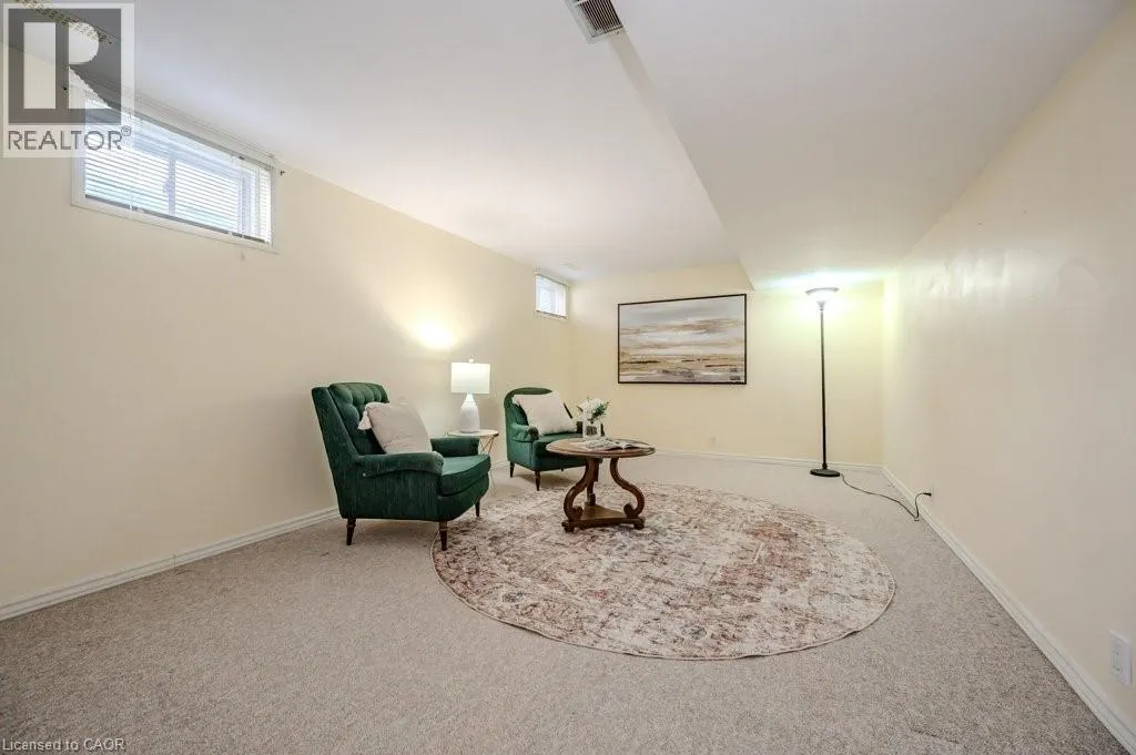 185 WESLEY Crescent