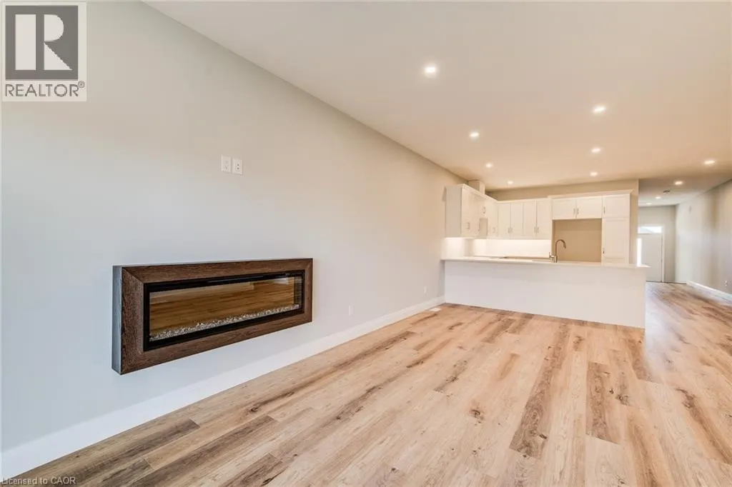106 SOUTH PARKWOOD Boulevard