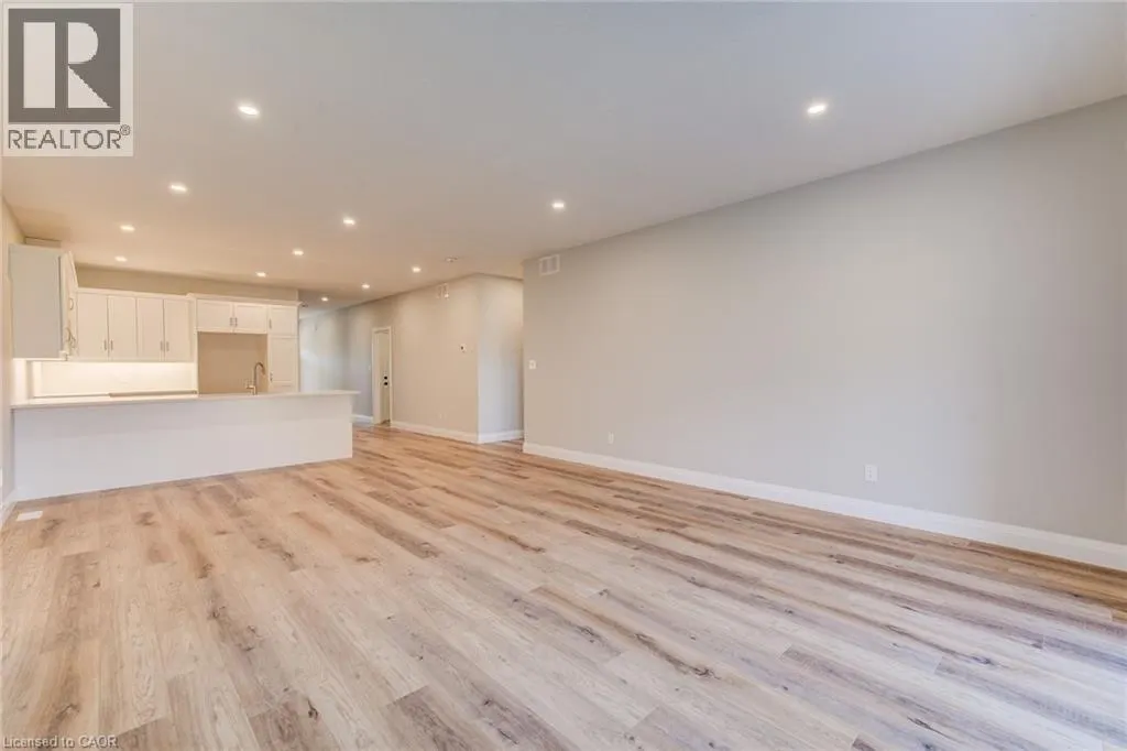 106 SOUTH PARKWOOD Boulevard