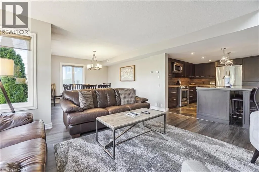 120 FAIRWAY Court Unit# 218, #218