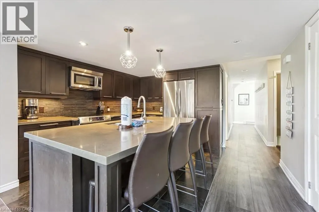 120 FAIRWAY Court Unit# 218, #218
