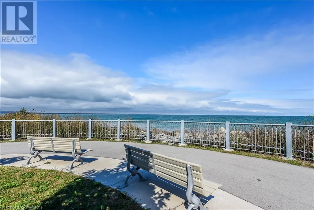 125 SHOREVIEW Place Unit# 329, #329