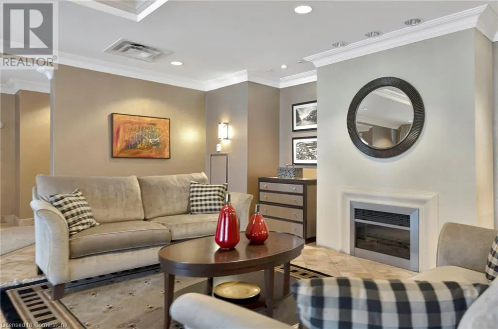 4000 CREEKSIDE Drive Unit# 203, #203