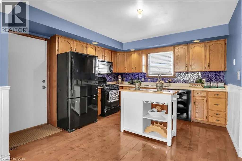 5001 HILLSIDE Drive
