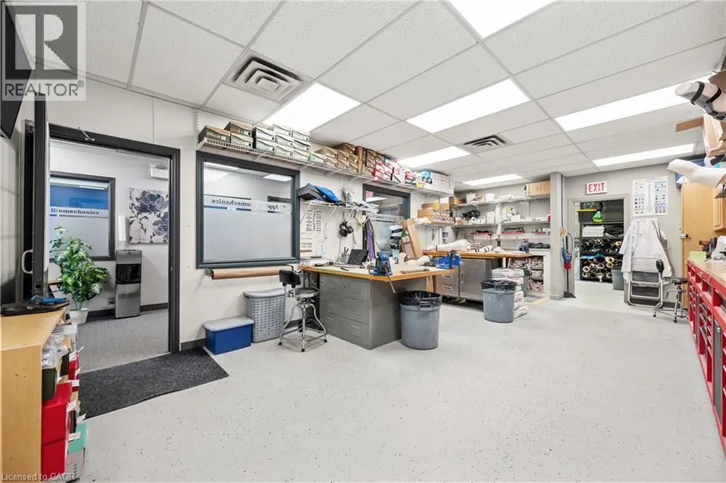 214 SPEEDVALE Avenue W Unit# 7, #7