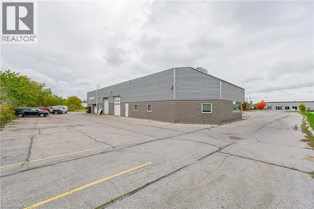 214 SPEEDVALE Avenue W Unit# 7, #7