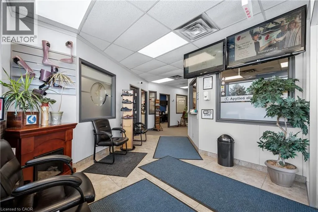 214 SPEEDVALE Avenue W Unit# 7, #7