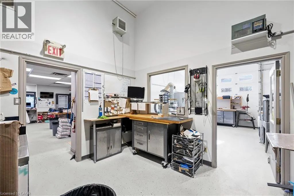214 SPEEDVALE Avenue W Unit# 7, #7