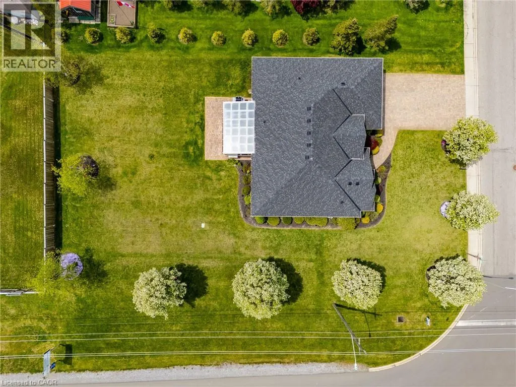 44 FOREST WOOD Drive