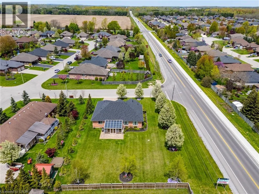 44 FOREST WOOD Drive