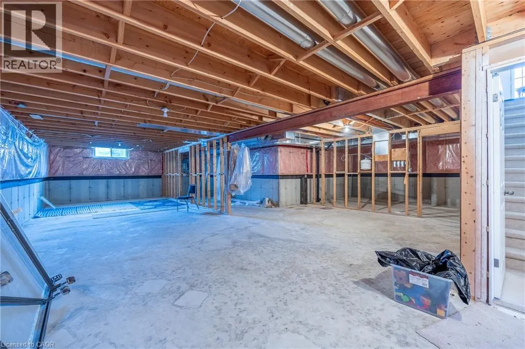 44 FOREST WOOD Drive