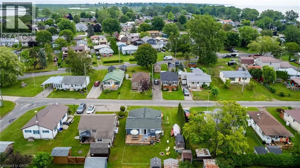 20 4TH Avenue