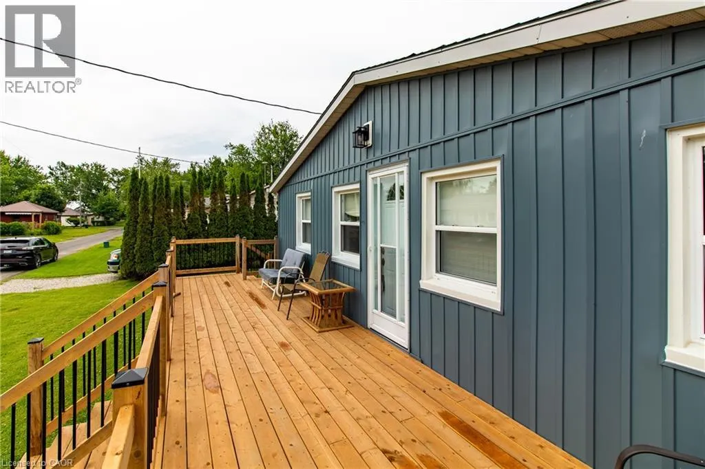 20 4TH Avenue