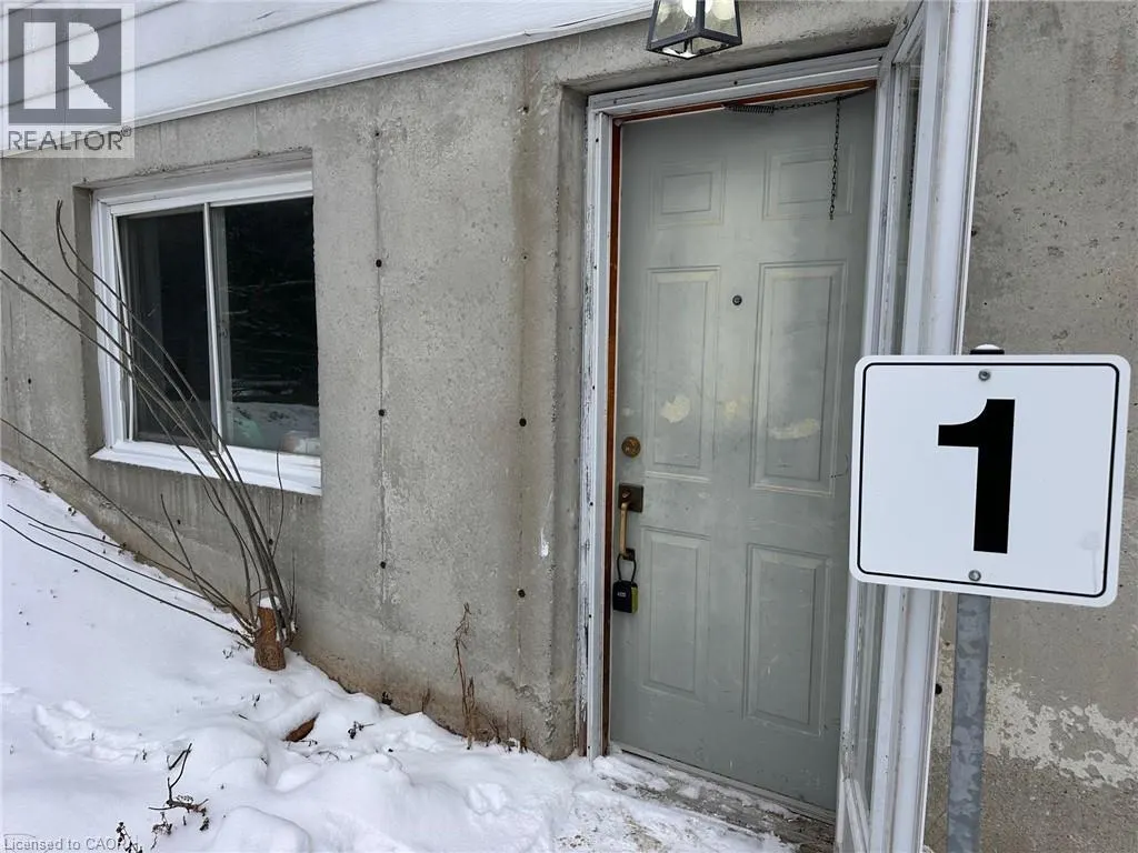 28 BROCK Road N Unit# B, #B