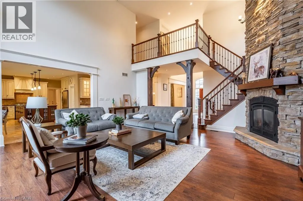 2 BUNNY GLEN Drive