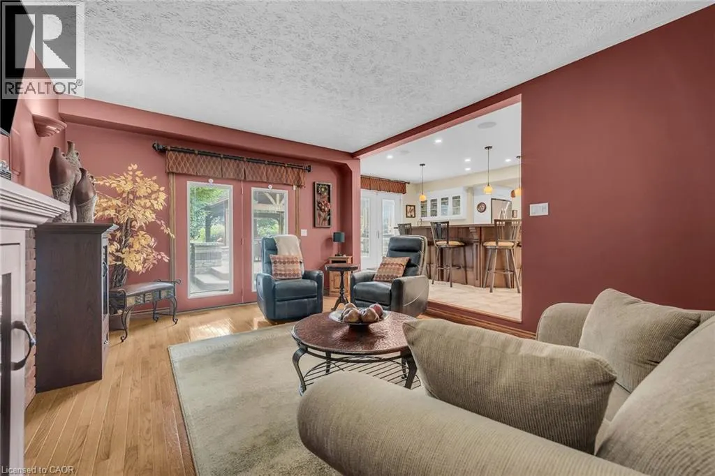 62 LEE Avenue