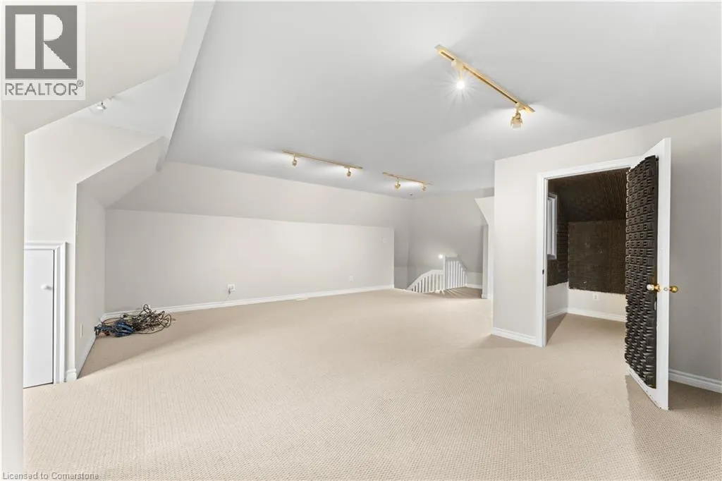21 WOODLAND ACRES Crescent