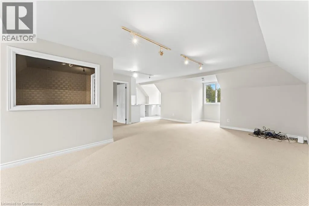 21 WOODLAND ACRES Crescent