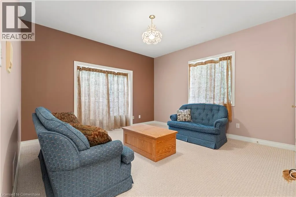 21 WOODLAND ACRES Crescent
