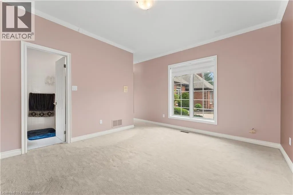 21 WOODLAND ACRES Crescent