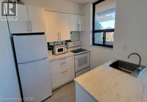 105 MCCAUL Street Unit# 701, #701