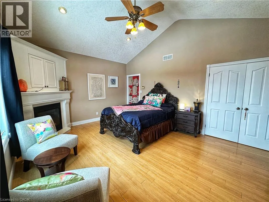 158 RIVER RUN Road