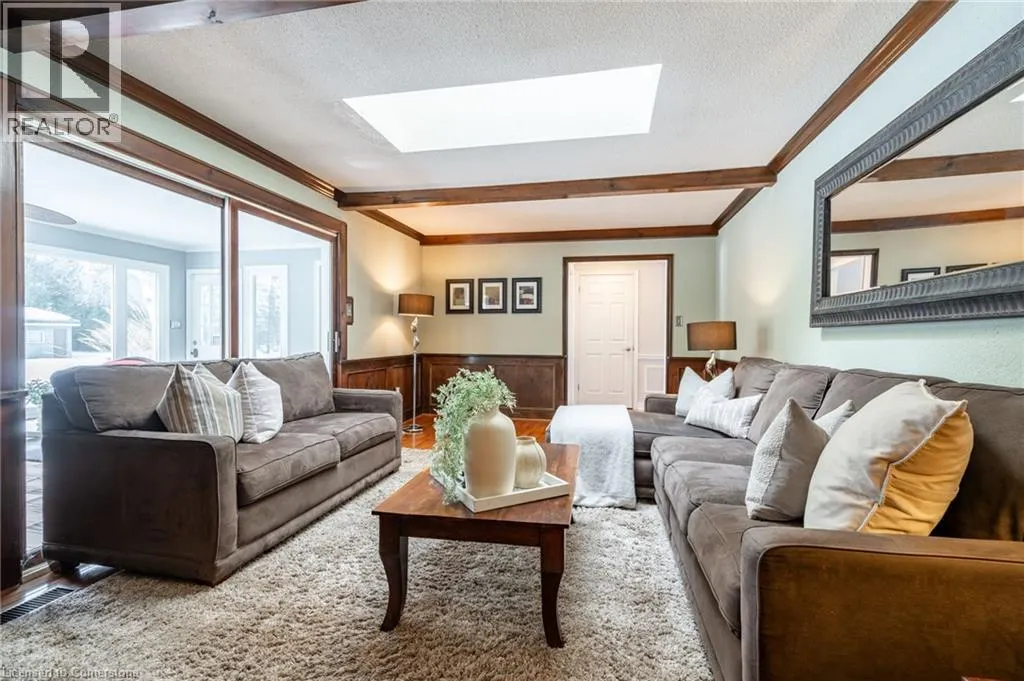 1 ACREDALE Drive