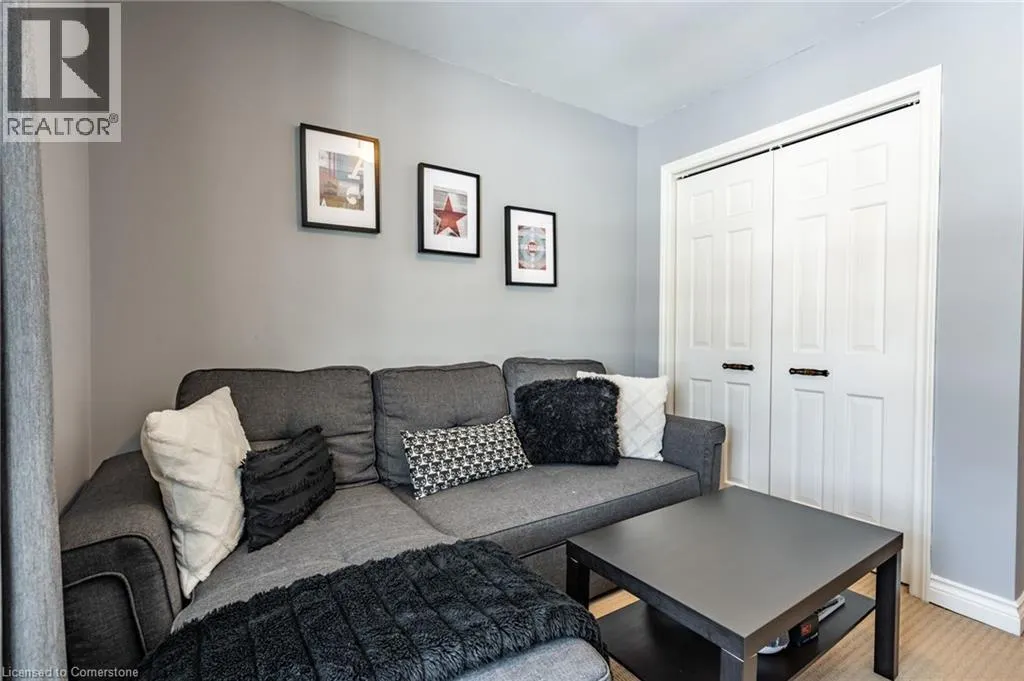 1 ACREDALE Drive