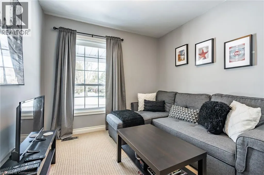 1 ACREDALE Drive
