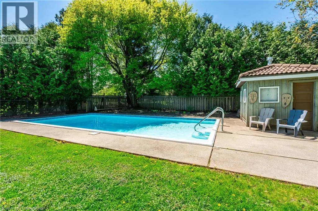 1 ACREDALE Drive