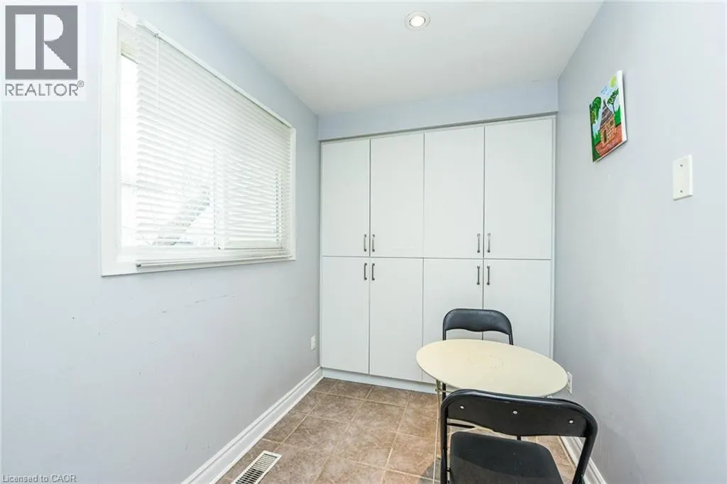 47 ELLIS Drive Unit# 47, #47