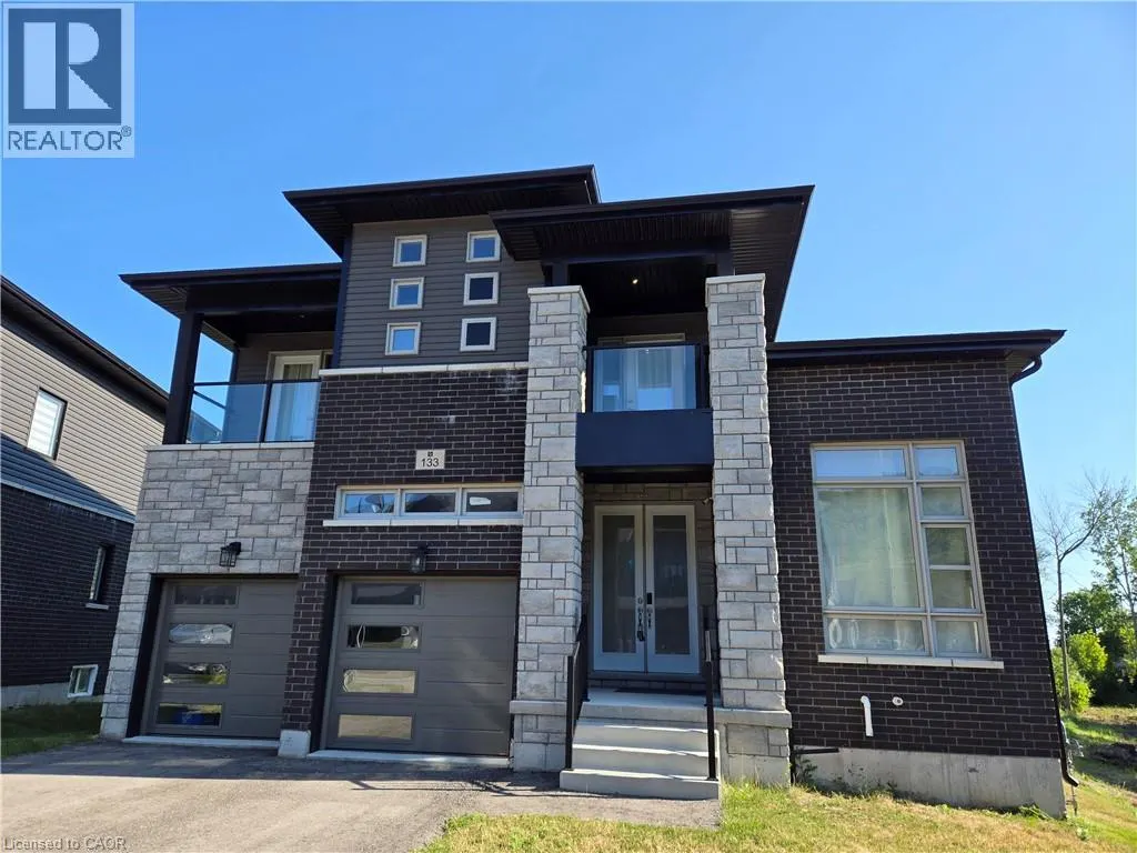 133 ROSIE Street