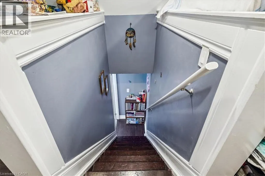341 GEORGE Street S