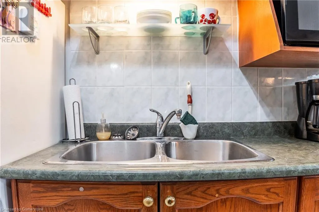 264 OAKDALE Avenue Unit# 102, #102