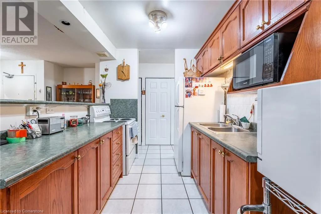 264 OAKDALE Avenue Unit# 102, #102