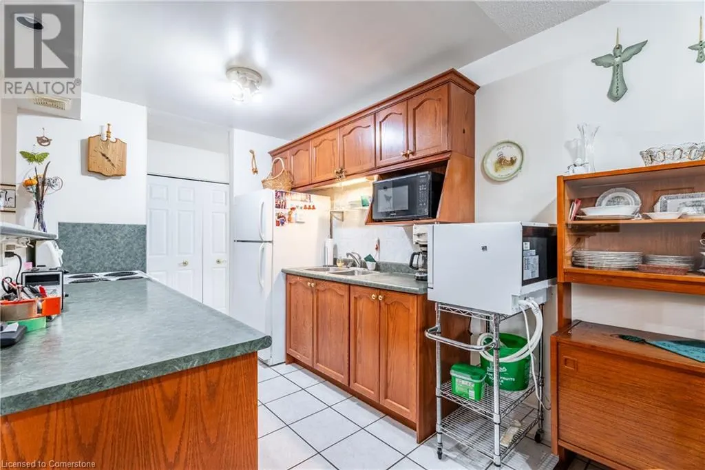 264 OAKDALE Avenue Unit# 102, #102