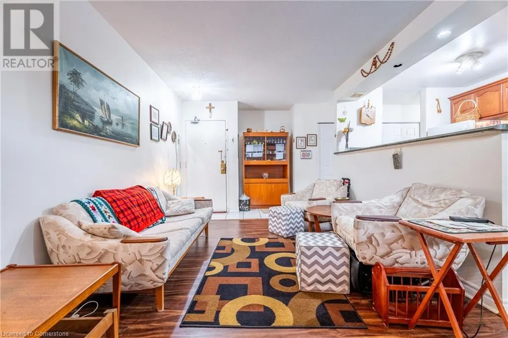 264 OAKDALE Avenue Unit# 102, #102