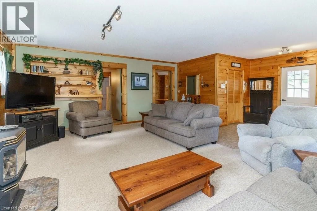 143 SOUTH Drive