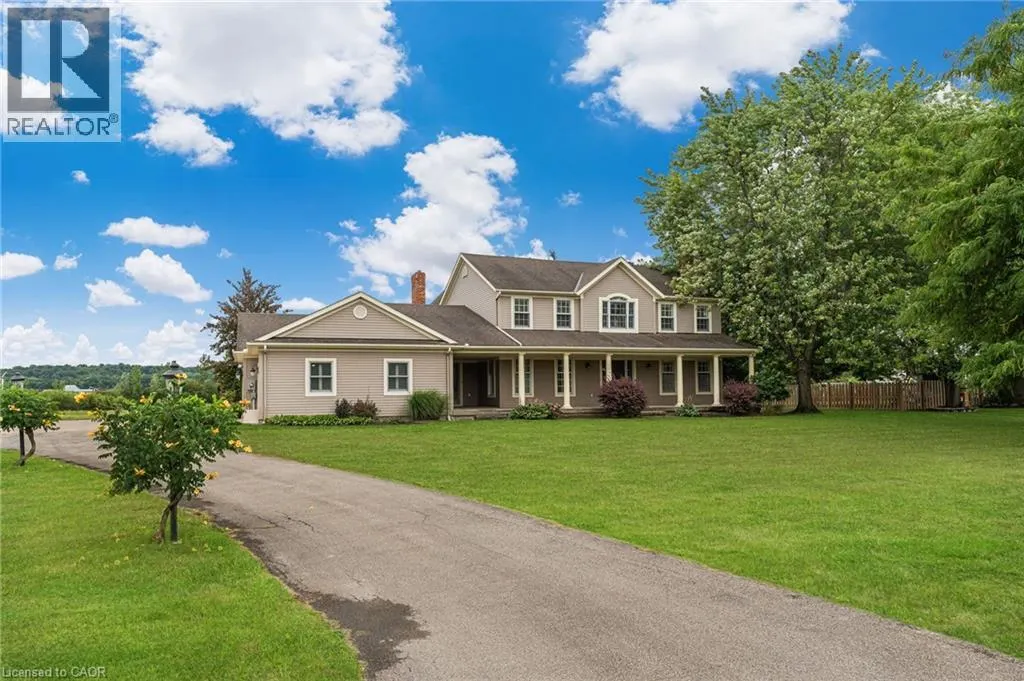 915 QUEENSTON Road