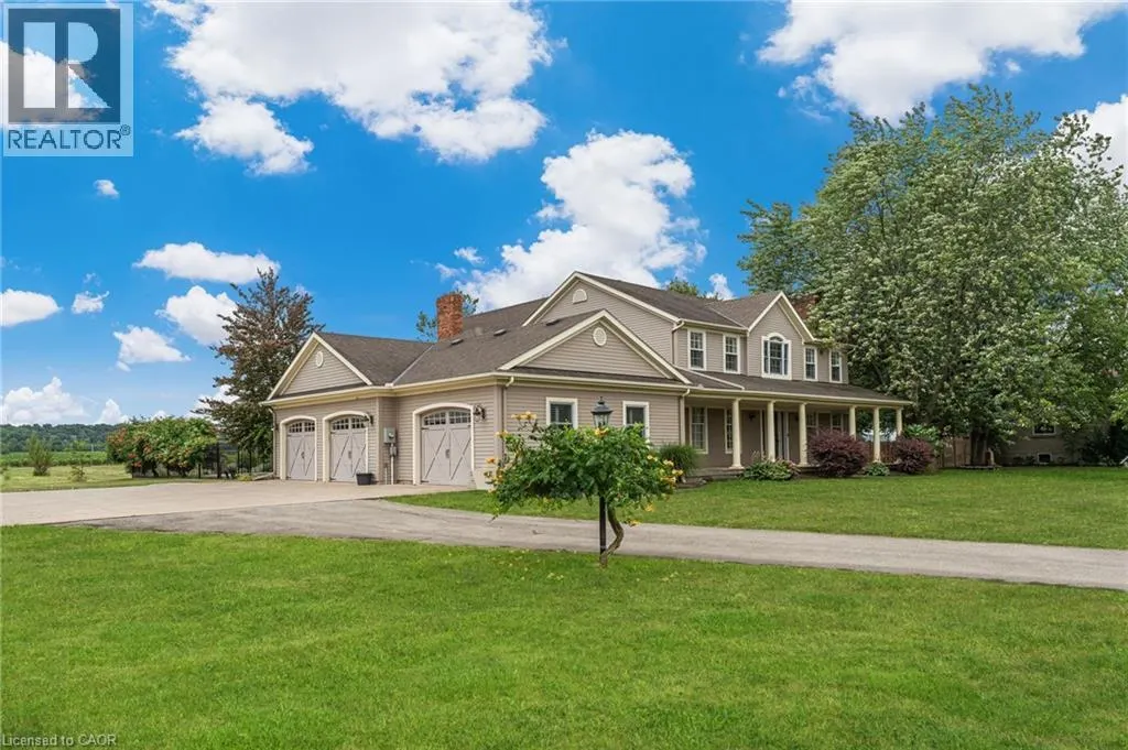 915 QUEENSTON Road