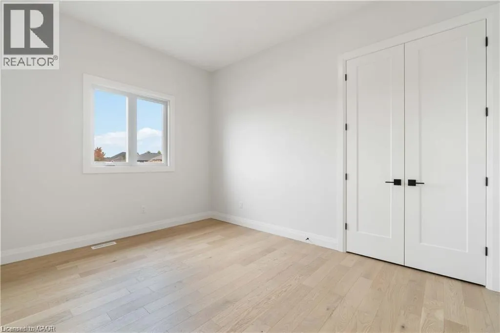 613 SWEETBAY Crescent