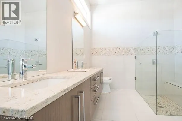 613 SWEETBAY Crescent