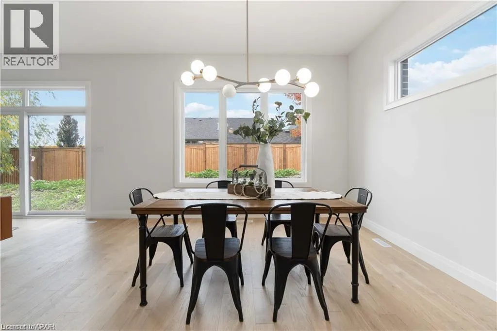 613 SWEETBAY Crescent