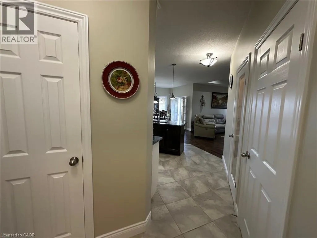 64 ENGLISH Crescent